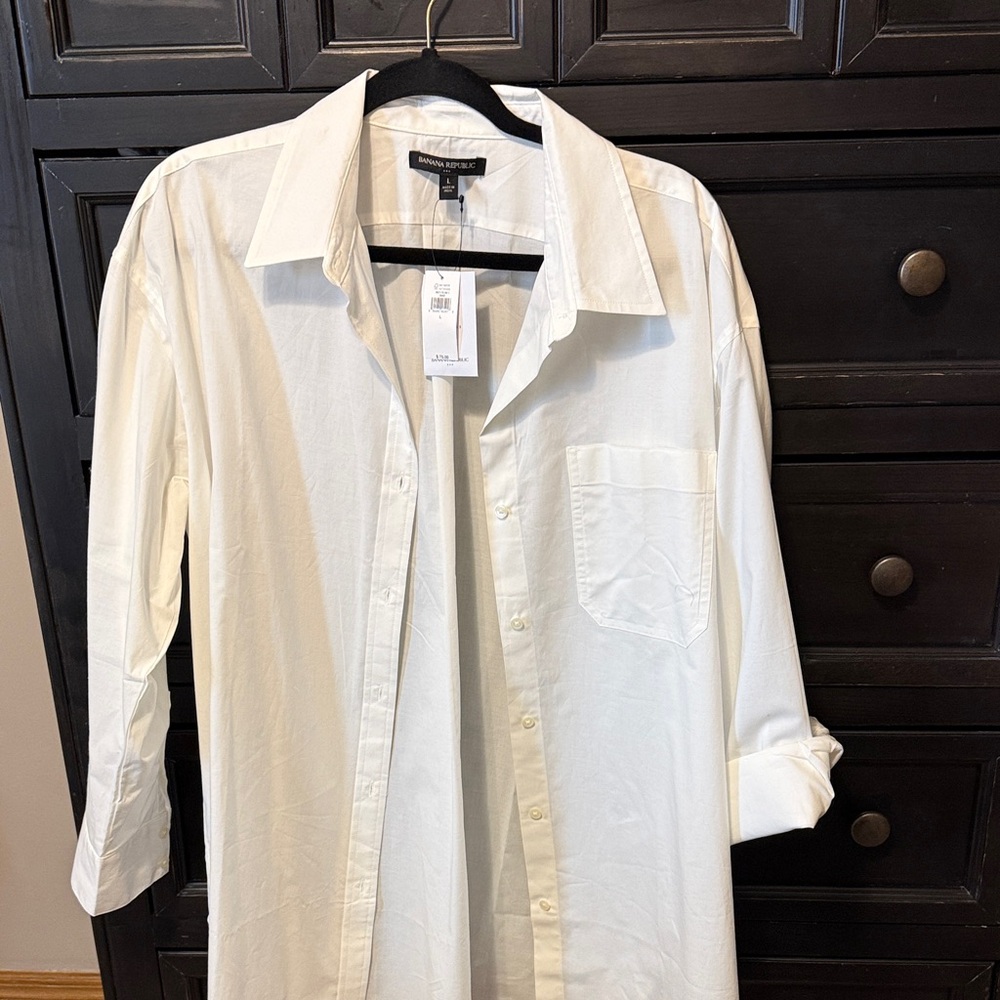 Banana Republic Classic Cream Blouse-new with tags